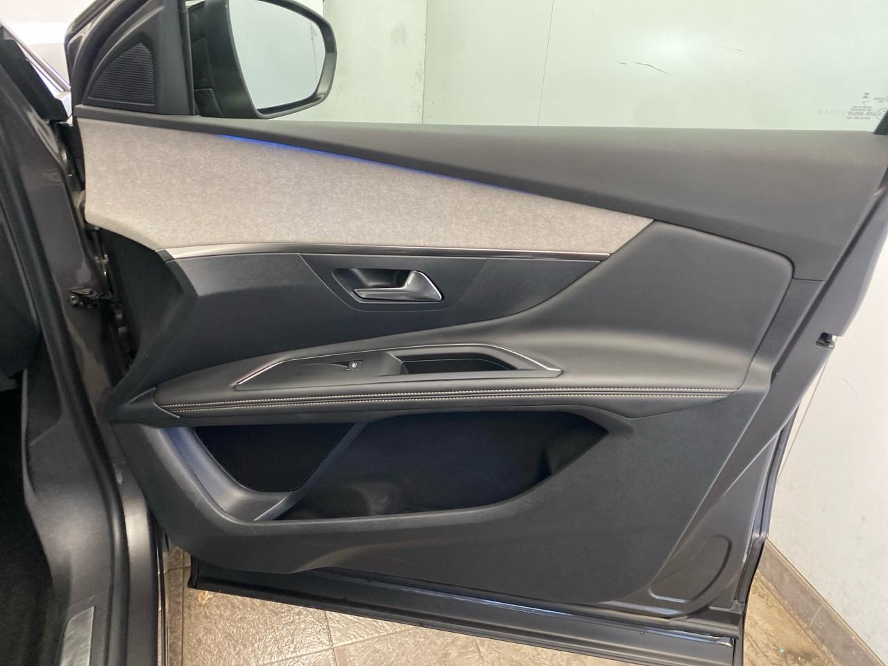 Peugeot 3008 bluehdi 130ch s&s eat8 gt — photo 26