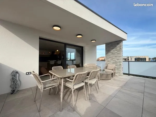 Penthouse 3 pièces 75 m²