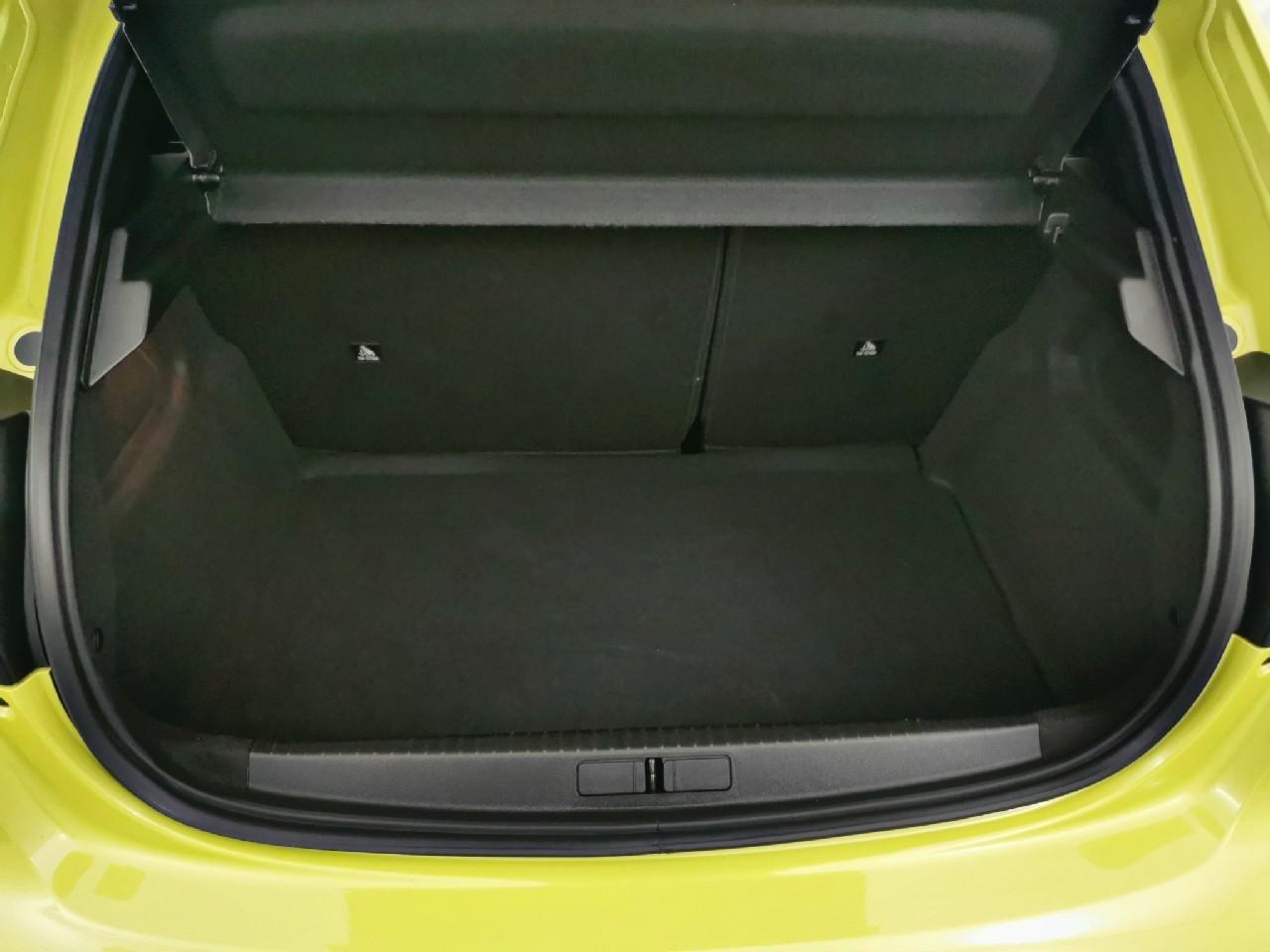 Peugeot 208 hybrid 136 e-dcs6 gt — photo 14