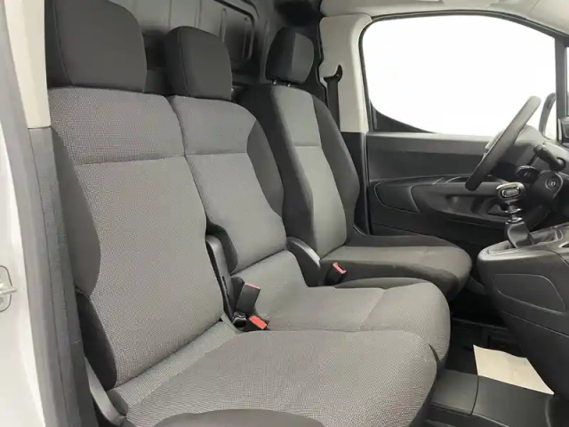 Peugeot Partner fourgon standard 650 kg bluehdi 100 s&amp;s bvm6 — photo 29