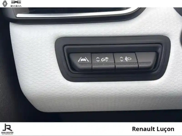 Renault Clio 1.0 tce 90ch techno — photo 15