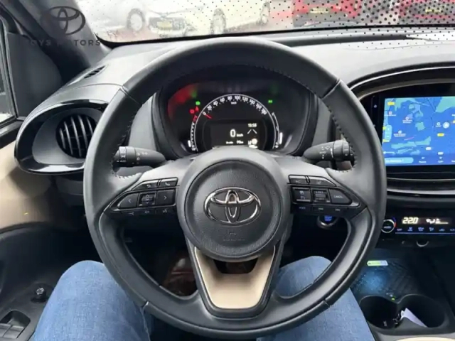 Toyota Aygo 1.0 vvt-i 72 air collection — photo 12