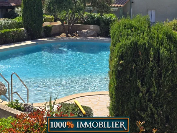 Résidence avec piscine