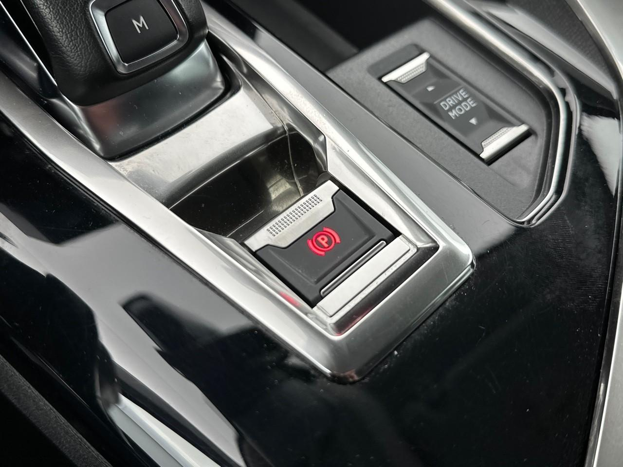 Peugeot 3008 puretech 130ch s&s eat8 allure pack — photo 30