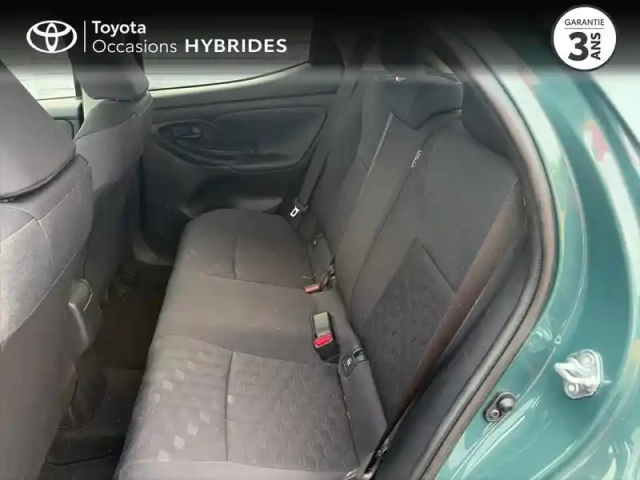 Toyota Yaris 116h design 5p mc24 — photo 12