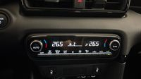 Toyota Yaris 130h Première 5p MC24 — photo 27