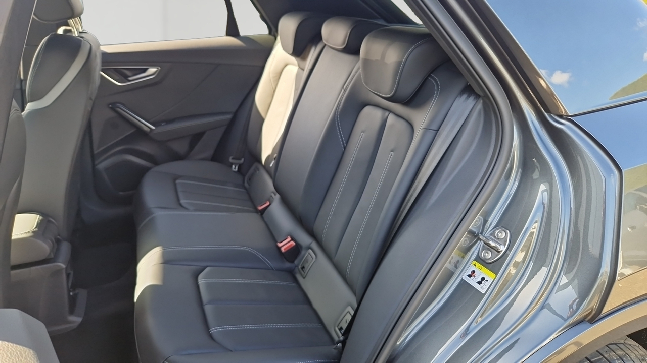 Audi Q2 35 TFSI 150 S tronic 7 — photo 20
