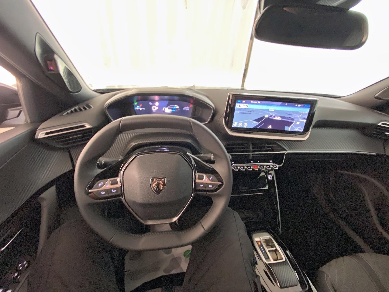 Peugeot 2008 hybrid 145 ch e-dcs6 allure — photo 12