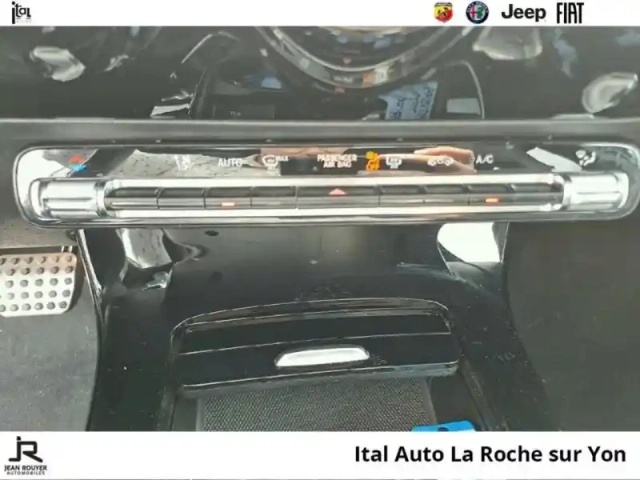 Mercedes Classe A berline 200 163ch amg line 7g-dct — photo 15
