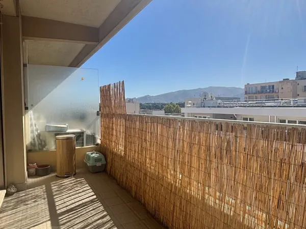 IDÉAL INVESTISSEUR - Appartement T1 avec balcon au dernier é