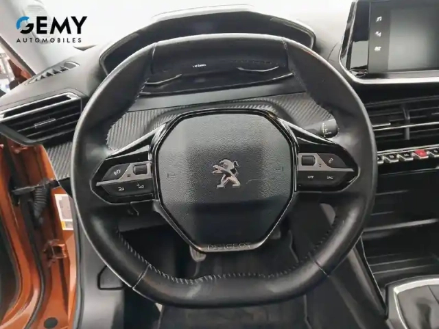 Peugeot 2008 puretech 100 s&amp;s bvm6 — photo 13