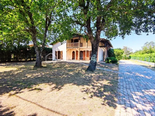 Maison 6 pièces 130 m²