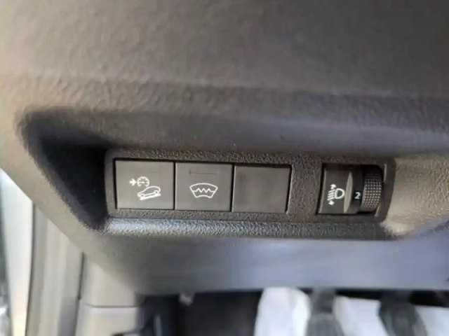 Jeep Avenger 1.2 turbo t3 100ch summit — photo 14