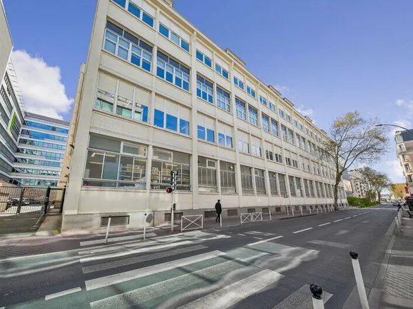Bureaux 1411 m²