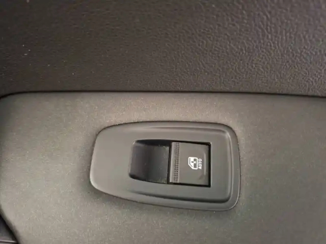 Renault Captur tce 90 — photo 31