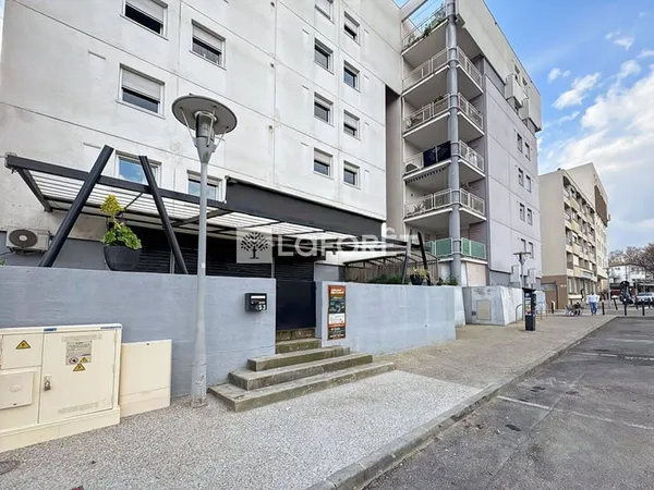 Local commercial 107 m²