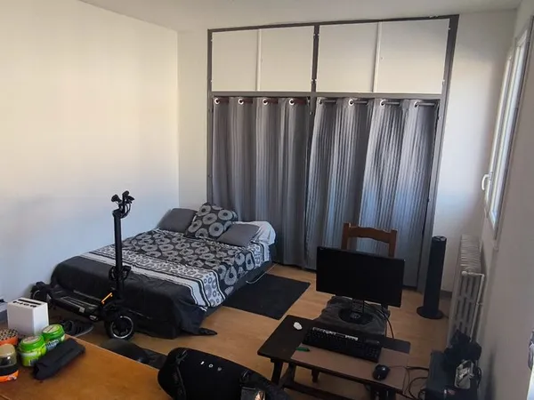 Studio rive gauche laval