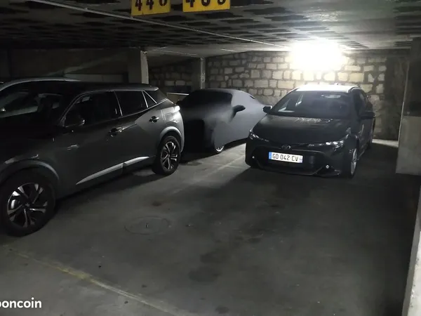 Double emplacement de parking PARIS 15 rue de Dantzig