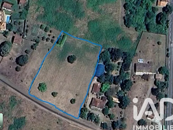 Terrain 1211 m²