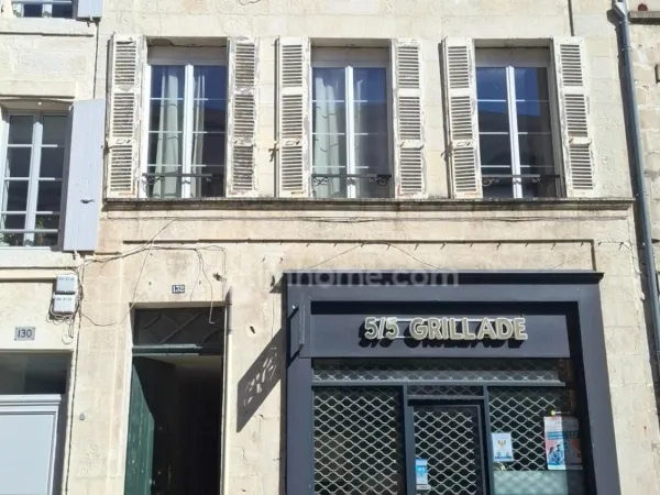 IMMEUBLE DE RAPPORT - 5 APPARTEMENTS + LOCAL COMMERCIAL - ROCHEFORT (17)
