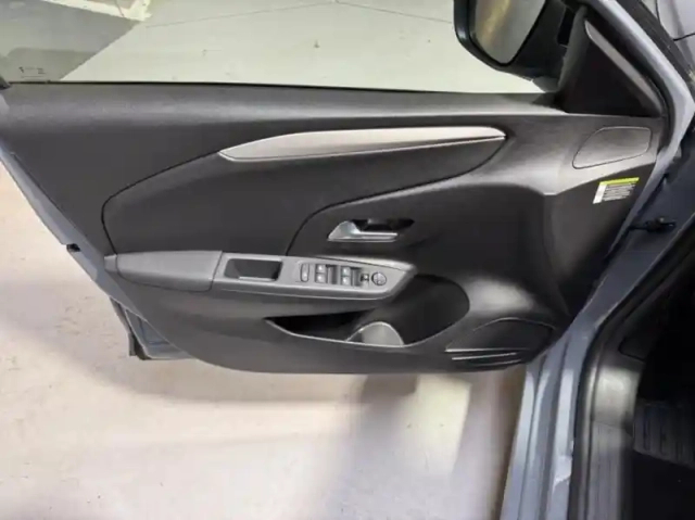 Opel Corsa 1.2 turbo 100ch edition bva8 — photo 9