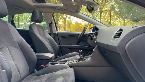 Seat Leon 1.6 TDI 116 - Xcellence – 2019 – 103470 km – Diesel – Boîte Manuelle — photo 18