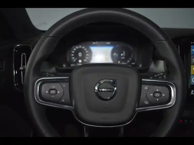 Volvo Xc40 t4 recharge 129 + 82ch plus dct 7 — photo 22