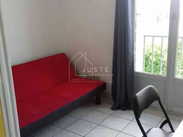 Studio 1 pièce 12 m²