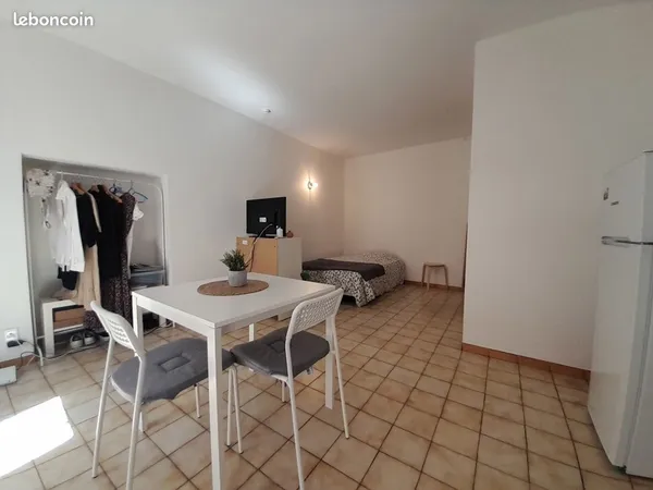 Studio 1 pièce 24 m²