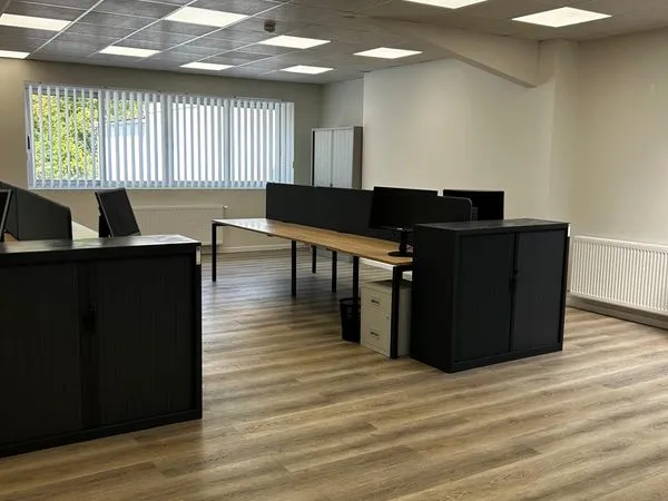 Location bureau equipé cal center