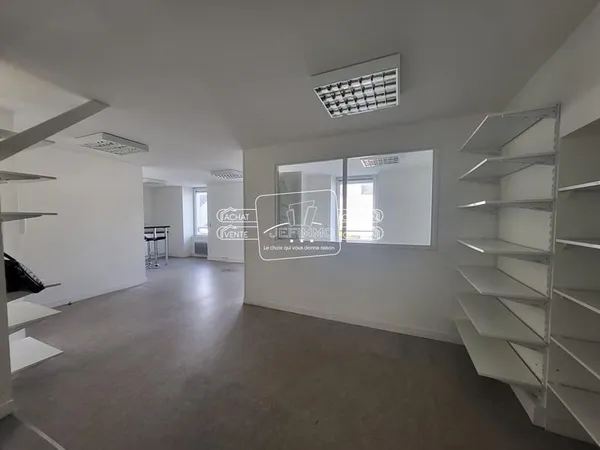 Bureaux Carquefou 93.88 m2