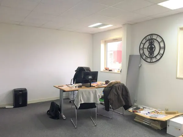 Bureaux 63 m²