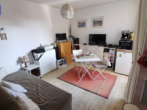 Studio 1 pièce 20 m²