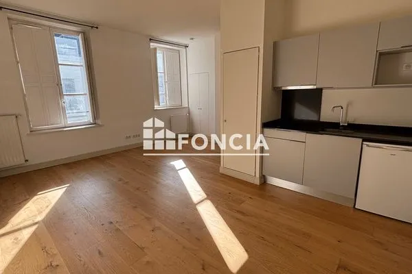 Studio 1 pièce 29 m²