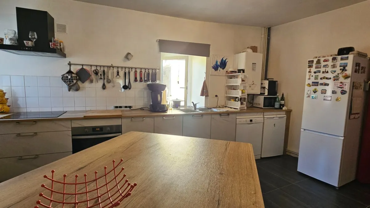 Photo 3