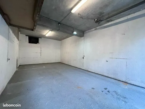 ENTREPOT - LOGISTIQUE 45 m² MOUGINS