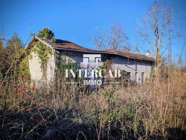 Terrain constructible 2567 m²