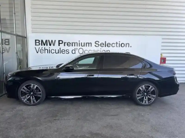 Bmw I7 m70 xdrive 659ch m performance — photo 10