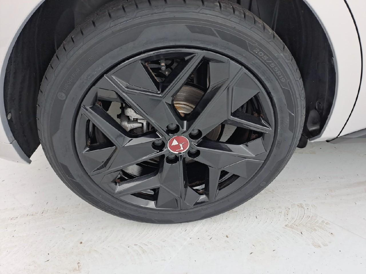 Ds Ds 4 puretech 130 eat8 performance line+ — photo 18