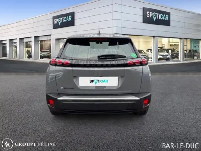 Peugeot 2008 e- 136ch active — photo 5