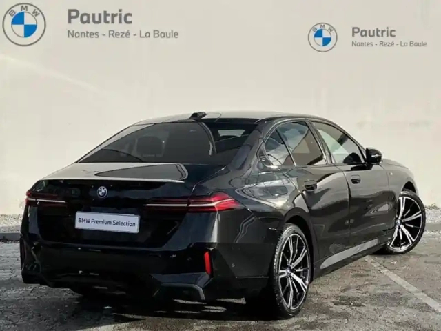 Bmw Serie 5 série 5 530e 299ch m sport xdrive — photo 17