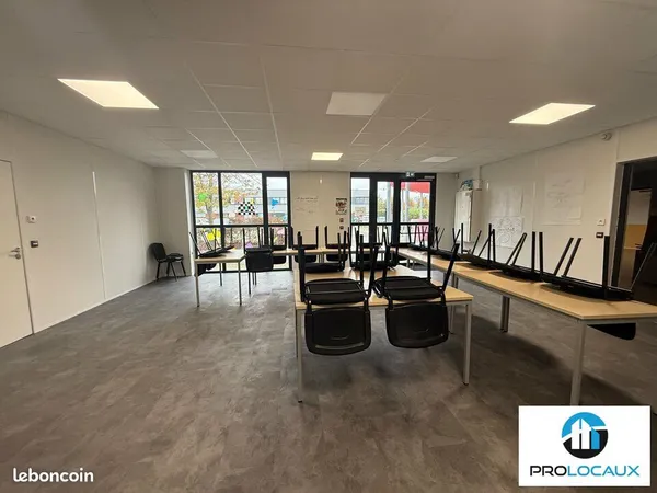 Bureaux 177 m² BEAUVAIS