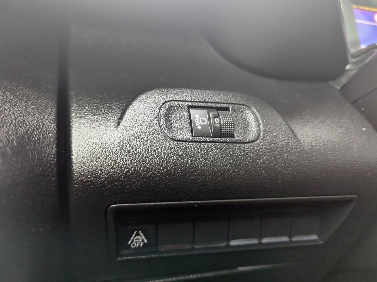 Citroën Berlingo van m 650 bluehdi 100 s&s bvm5 driver — photo 21