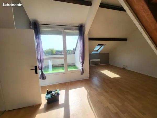 Loue Appartement T3Bis avec terrasse Folembray