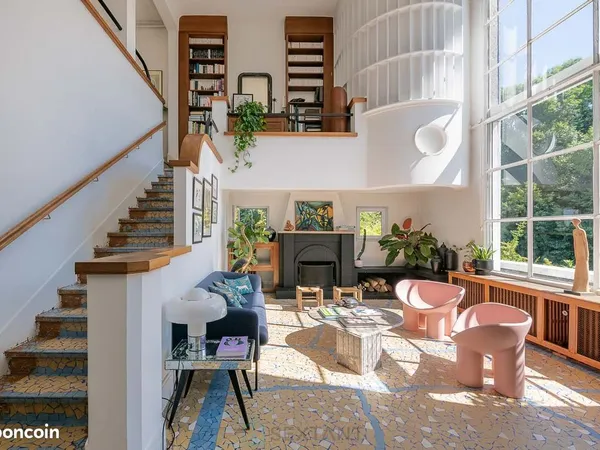 Maison 8 pièces 350 m²