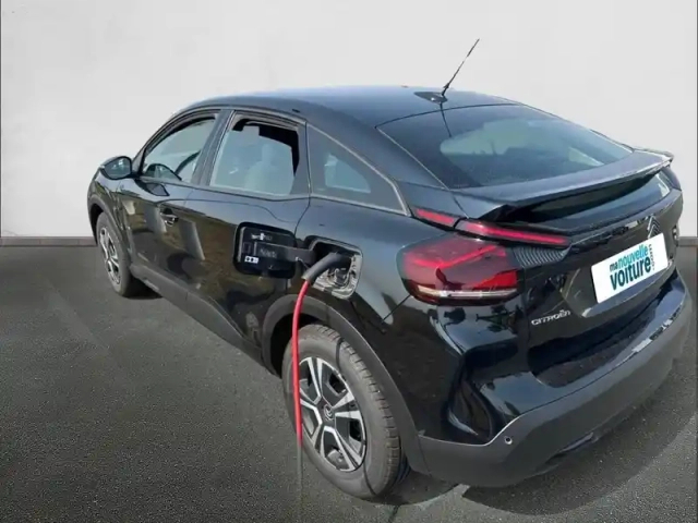 Citroën C4 e- 136 ch automatique — photo 7
