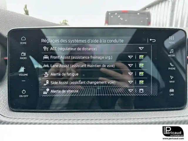 Skoda Scala 1.0 tsi evo 2 116 ch dsg7 — photo 14