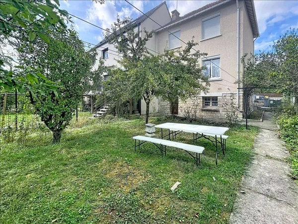 Maison - 75 m2 - 4 pièces - Meublé ou non meublé