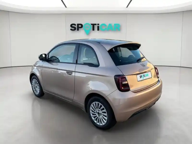 Fiat 500 e 118ch my23 — photo 3