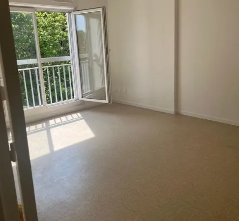 T2 / 55m² / Torcy (RER A)